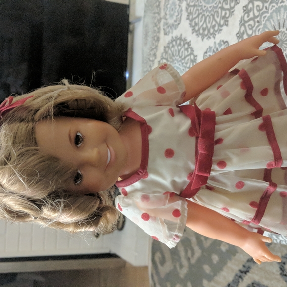 VINTAGE ORIGINAL SHIRLEY TEMPLE DOLL WITH STAND. - Picture 2 of 6